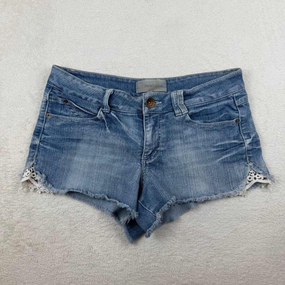 Rewind Womens Medium Wash Crochet Lace Inset Denim Cut Off Shorts Size 11